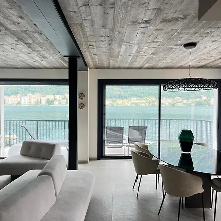Villa Ladarsenaonthelake *