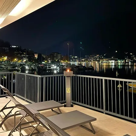 Ladarsenaonthelake Villa