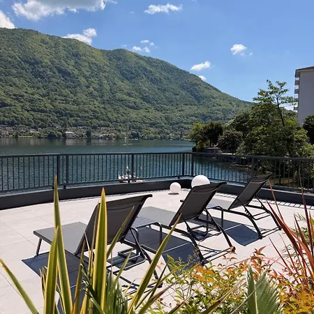 Villa Ladarsenaonthelake *